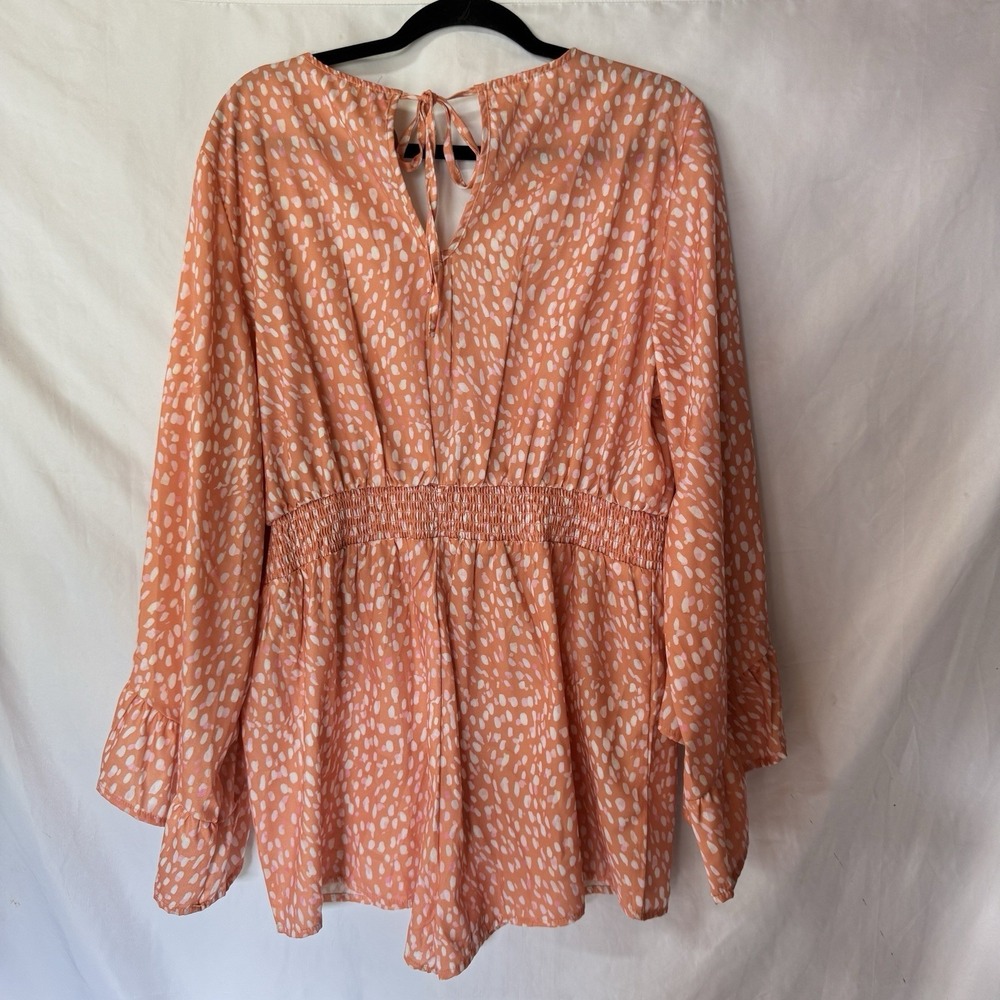 Womens Romper XL Boho Coral Print Long Sleeve V-Neck Flowy Shorts - Picture 3 of 7